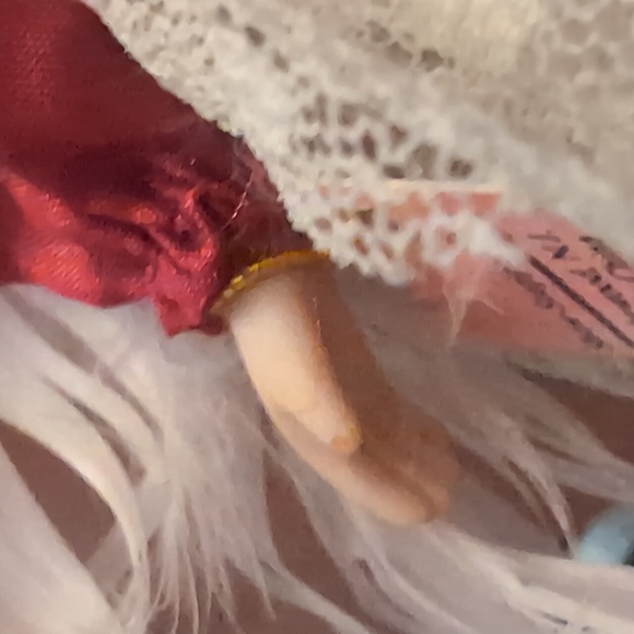 AVAILABLE -VTG Angel Ornament by Show Stoppers, Inc. 6" Tall x 8" wide - Picture 5 of 6